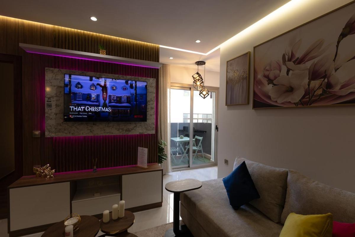 Elegante Pres Marina Apartment